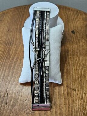 ●Ryze●•Wrap Bracelet•Multi-Row Black and Silver Star Accent Magnetic Clasp 7.5"